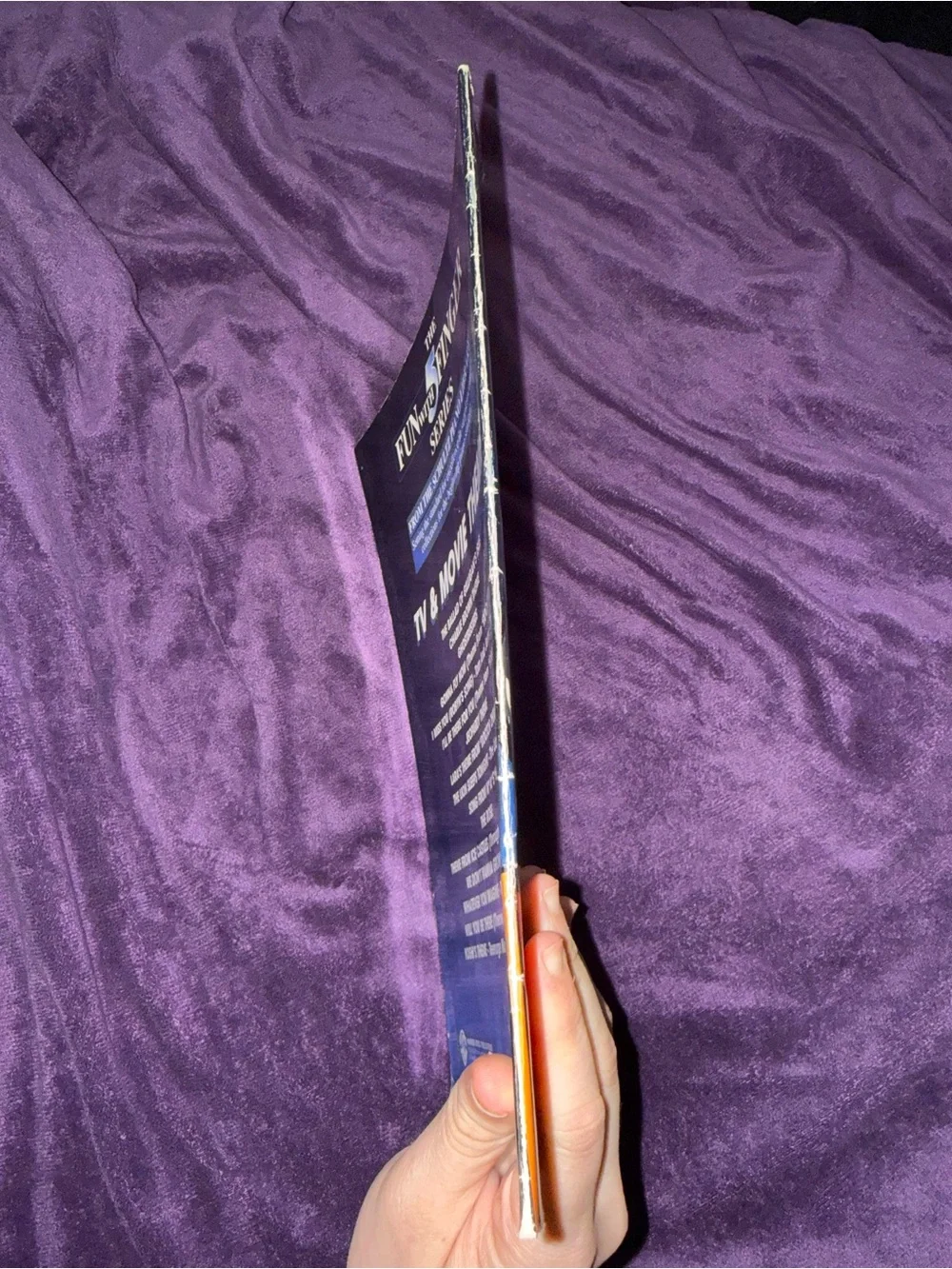 Fun with 5 Finger TV & Movie Themes - vintage 1995 Warner bros